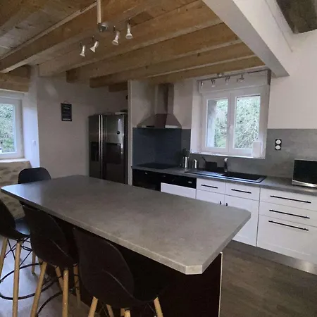 La Grange Du Pradel בית נופש *