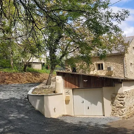 בית נופש La Grange Du Pradel