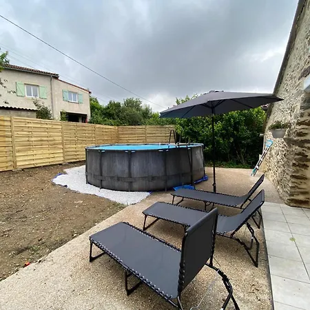 בית נופש La Grange Du Pradel