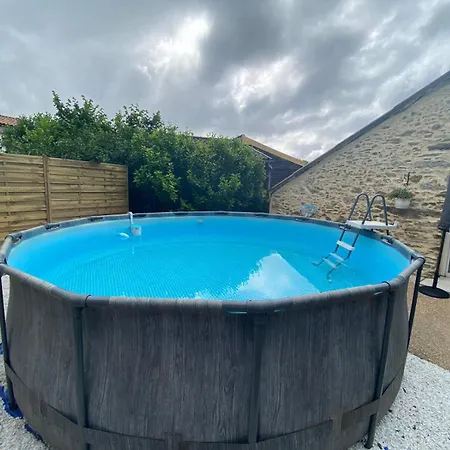 בית נופש La Grange Du Pradel