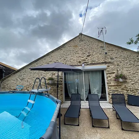 La Grange Du Pradel Сasa de vacaciones Montredon-Labessonnié